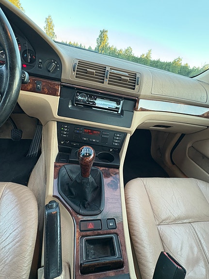 BMW 535i 11 of 22