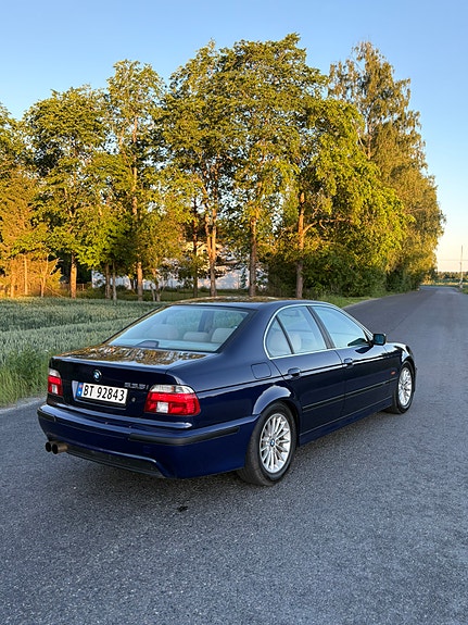 BMW 535i 3 of 22