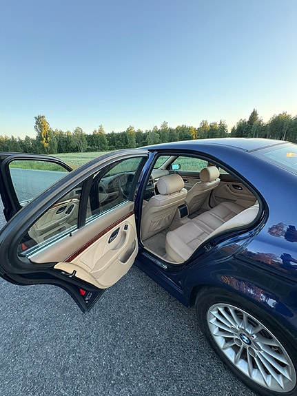 BMW 535i 12 of 22