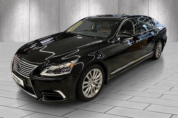 Lexus LS600h 2 of 17