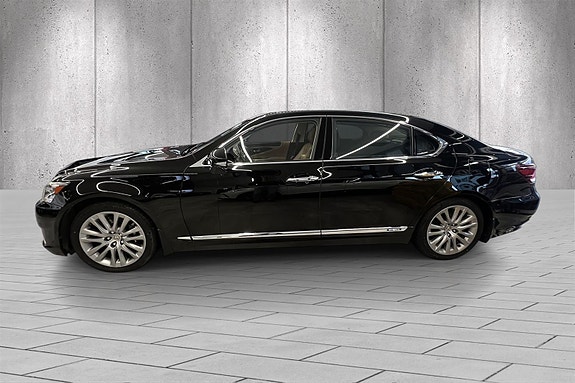 Lexus LS600h 4 of 17