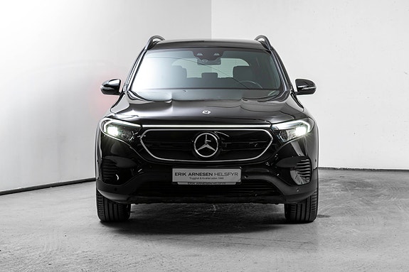 Mercedes-Benz EQB300 3 of 5