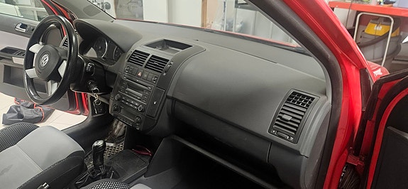 Volkswagen Polo Cross 10 of 15