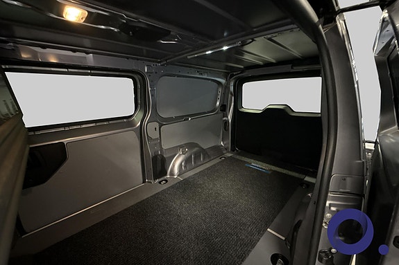 Peugeot e-Expert 12 of 18