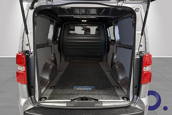 Peugeot e-Expert 11 of 18