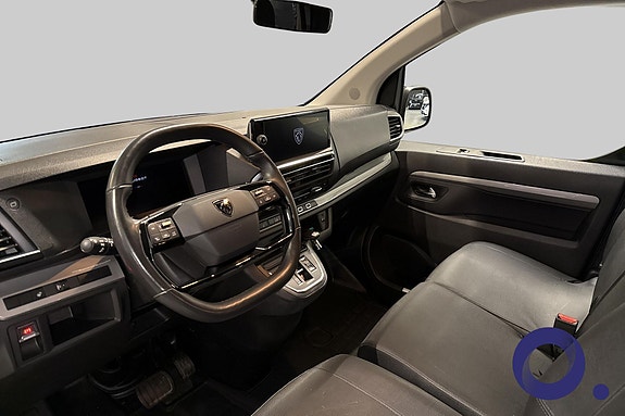 Peugeot e-Expert 13 of 18