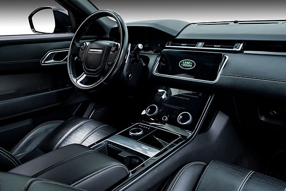 Land Rover Range Rover Velar 2 of 30