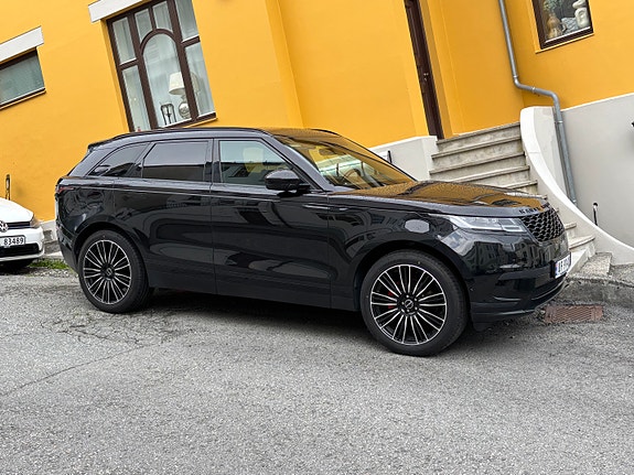 Land Rover Range Rover Velar 19 of 30