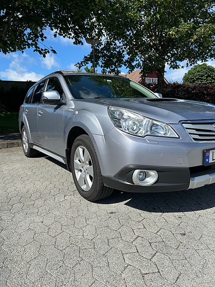 Subaru Outback 4 of 5