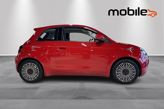 Fiat 500 2 of 5