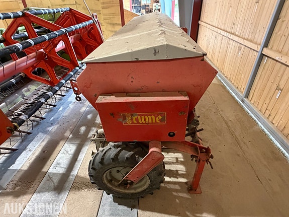 Tume KK 250 Såmaskin - skålabber - traktormontert 10 of 28