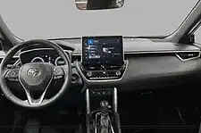 Toyota Corolla Cross 3 of 5