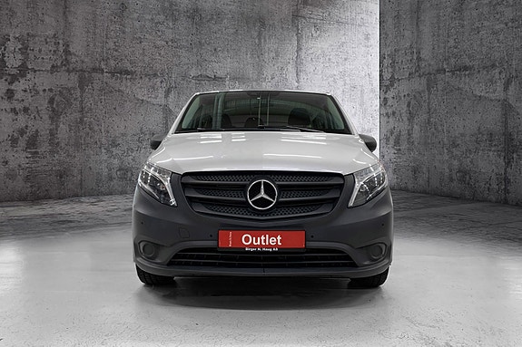 Mercedes-Benz Vito 114 2 of 12