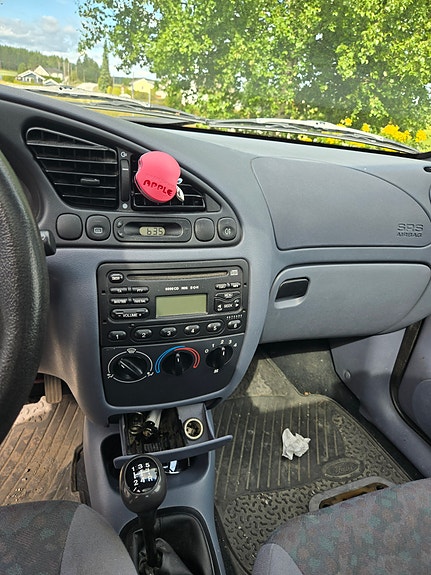 Ford Fiesta 5 of 5
