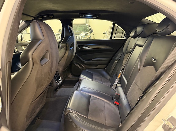 Cadillac CTS-V 19 of 30