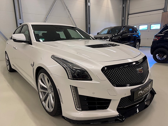 Cadillac CTS-V 10 of 30