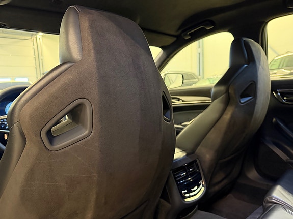 Cadillac CTS-V 20 of 30