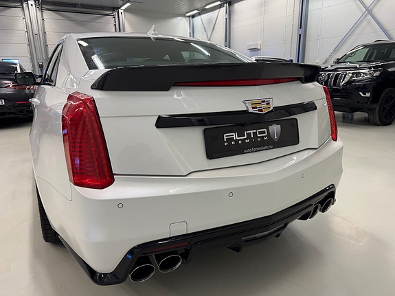 Cadillac CTS-V 6 of 30