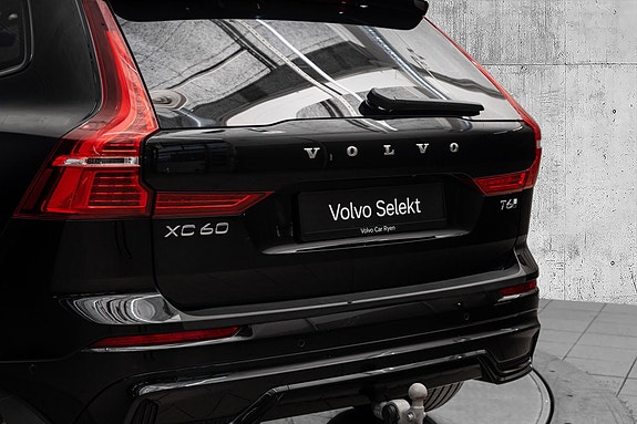 Volvo XC60 8 of 30