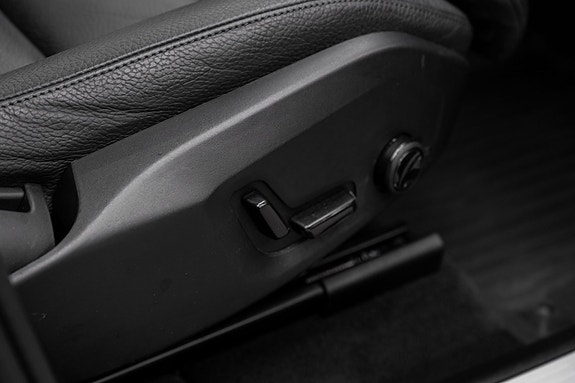Volvo XC60 28 of 30