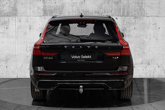 Volvo XC60 7 of 30