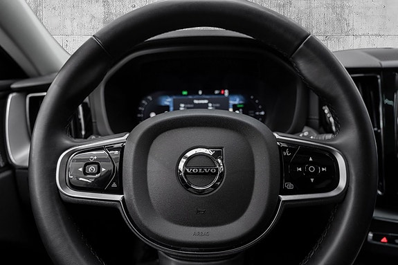 Volvo XC60 17 of 30