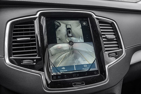 Volvo XC90 17 of 27