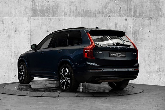 Volvo XC90 5 of 27