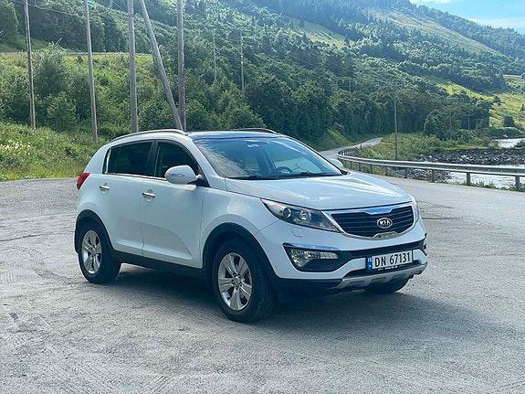 Kia Sportage 2 of 5