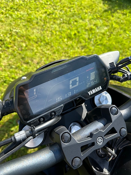 Yamaha MT-125 7 of 10