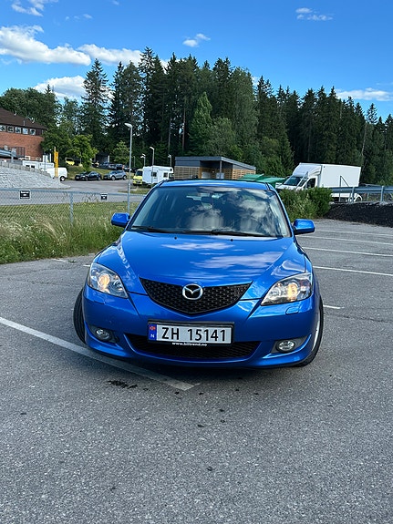 Mazda 3 2 of 5