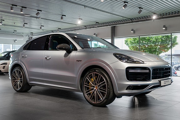 Porsche Cayenne Coupe 7 of 30