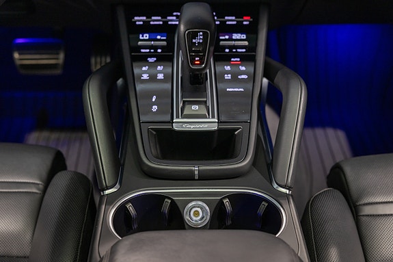 Porsche Cayenne Coupe 26 of 30
