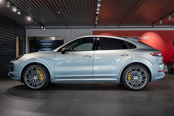 Porsche Cayenne Coupe 2 of 30