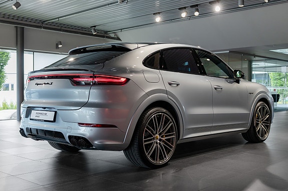 Porsche Cayenne Coupe 5 of 30
