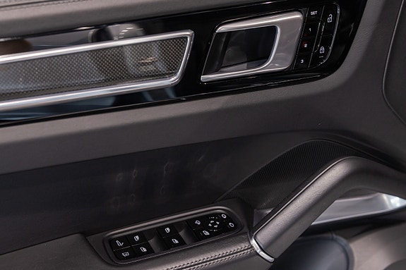 Porsche Cayenne Coupe 29 of 30