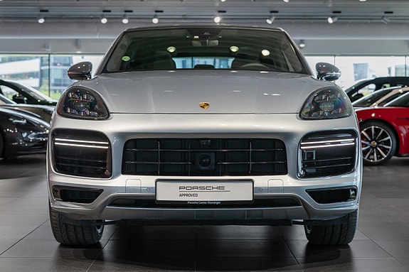 Porsche Cayenne Coupe 8 of 30