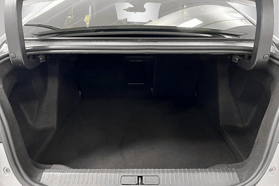 Citroen E-C4 X 5 of 5