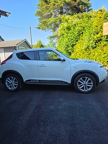Nissan Juke 2 of 5