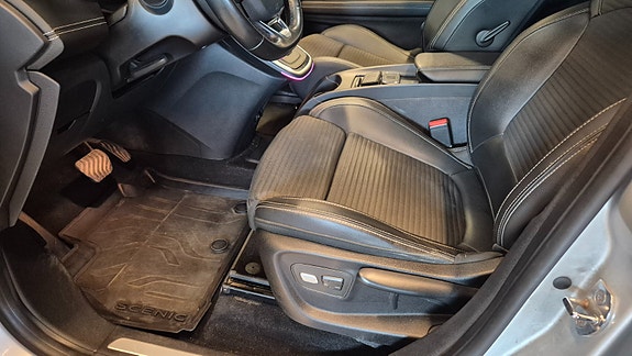 Renault Scenic 13 of 29