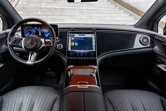 Mercedes-Benz EQE SUV 9 of 30