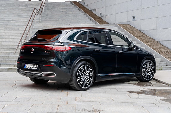 Mercedes-Benz EQE SUV 18 of 30