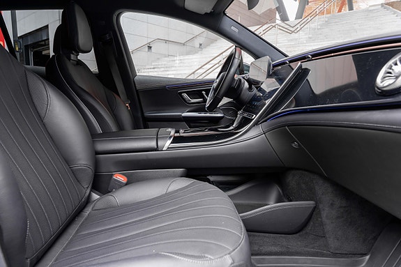 Mercedes-Benz EQE SUV 13 of 30