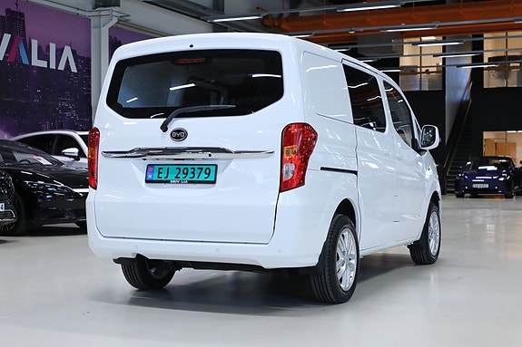 BYD T3 6 of 27