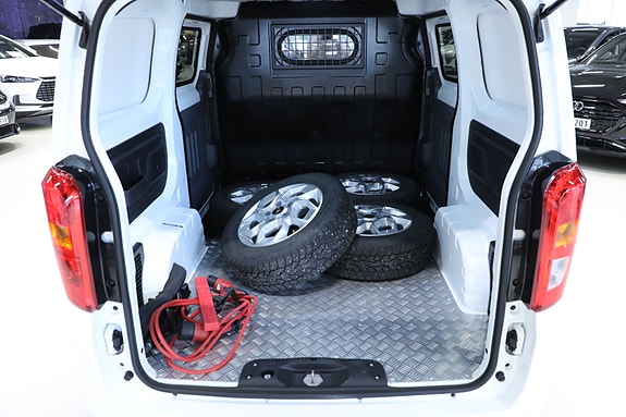 BYD T3 9 of 27