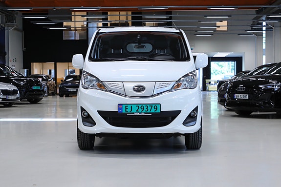 BYD T3 3 of 27