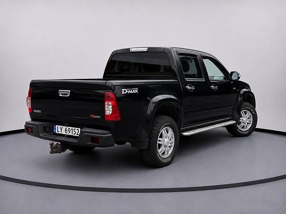 Isuzu D-max 2 of 5