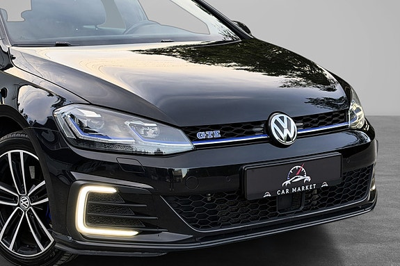 Volkswagen Golf VII 2 of 5