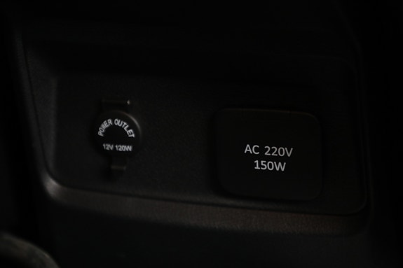 Maxus T90 EV 13 of 30