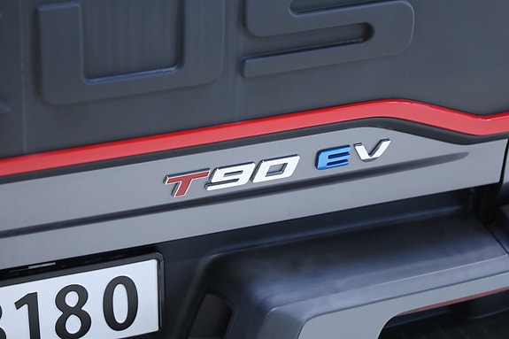 Maxus T90 EV 9 of 30
